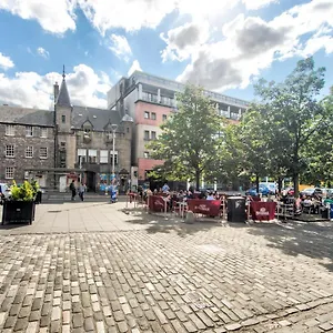 Apartment Stunning Castle View, Edinburgh